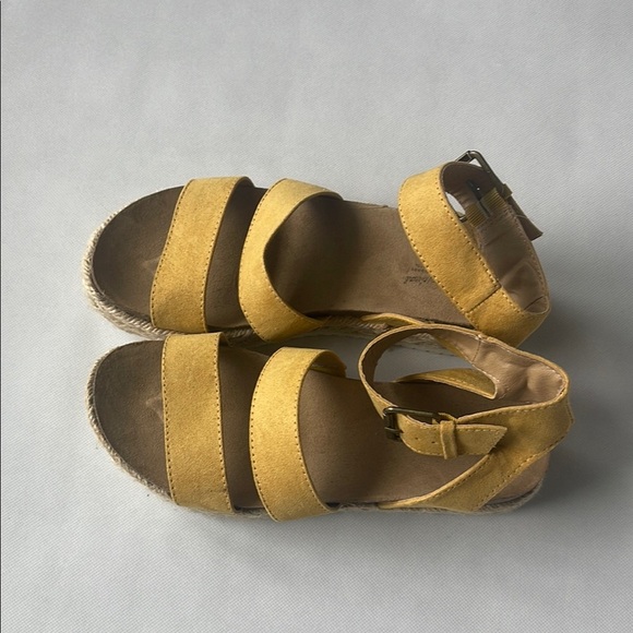Agnes Strappy Espadrille Sandals - Picture 2 of 9